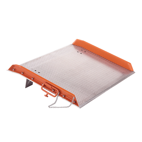 CSKH129 - DOCKBOARD ALUMINUM 72" X 60" : 72" x 60", 14000 lb. capacity