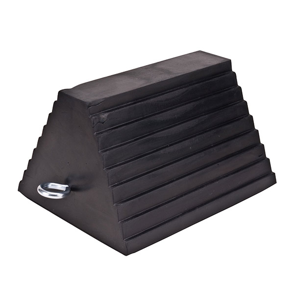 CSKH601 - WHEEL CHOCK RUBBER 9" : rubber, black, max. tire diameter 35"